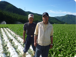 古原さん（右）とメンバーの伊藤さん（左）