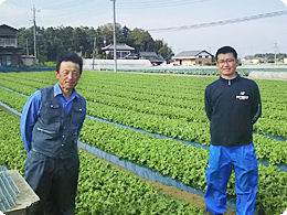 山田さん（左）と管理担当の赤松さん（右）