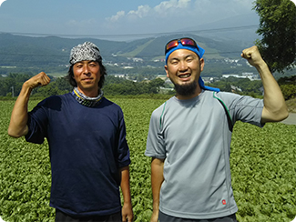 長野県上田市菅平高原 中曽根農場（キャベツ、レタス） 農場長　飯塚 大介さん キャベツ班長　伊藤 大さん