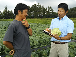 取材を受ける山田さん