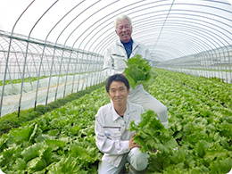 野田さん（後）と岡専務（前）