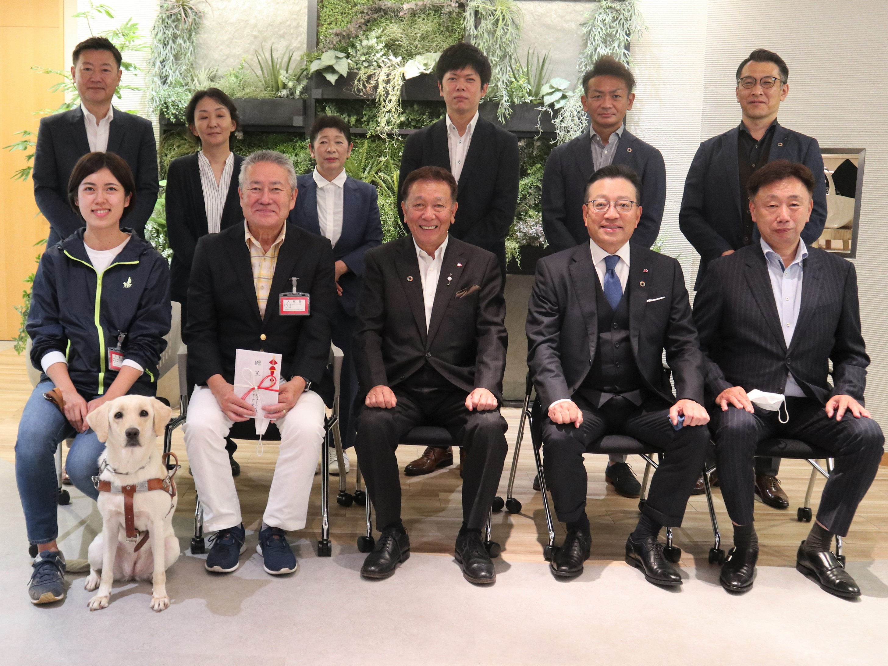 贈呈式の様子