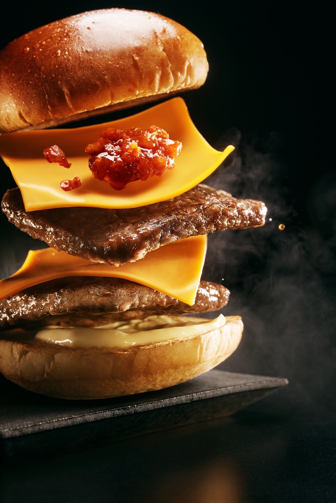 モスの匠味 黒毛和牛のダブルチーズバーガー